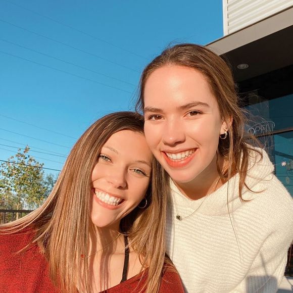 Meet your Posher, Kara - Picture 1 of 1